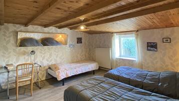 3 Schlafzimmer, Bügeleisen/Bügelbrett, Reisekinderbett, kostenloses WLAN