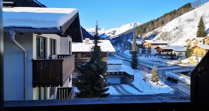 Hinterglemm: confortable apartamento moderno en una casa alpina