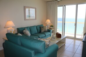 Smart TV, lettore DVD, videoteca