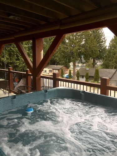 Vacation Rental Suite with Private Hot Tub