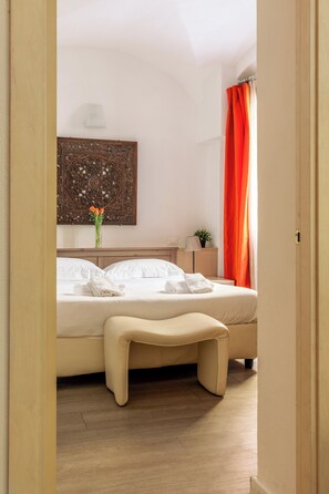 1 chambre, fer et planche à repasser, Wi-Fi gratuit, draps fournis