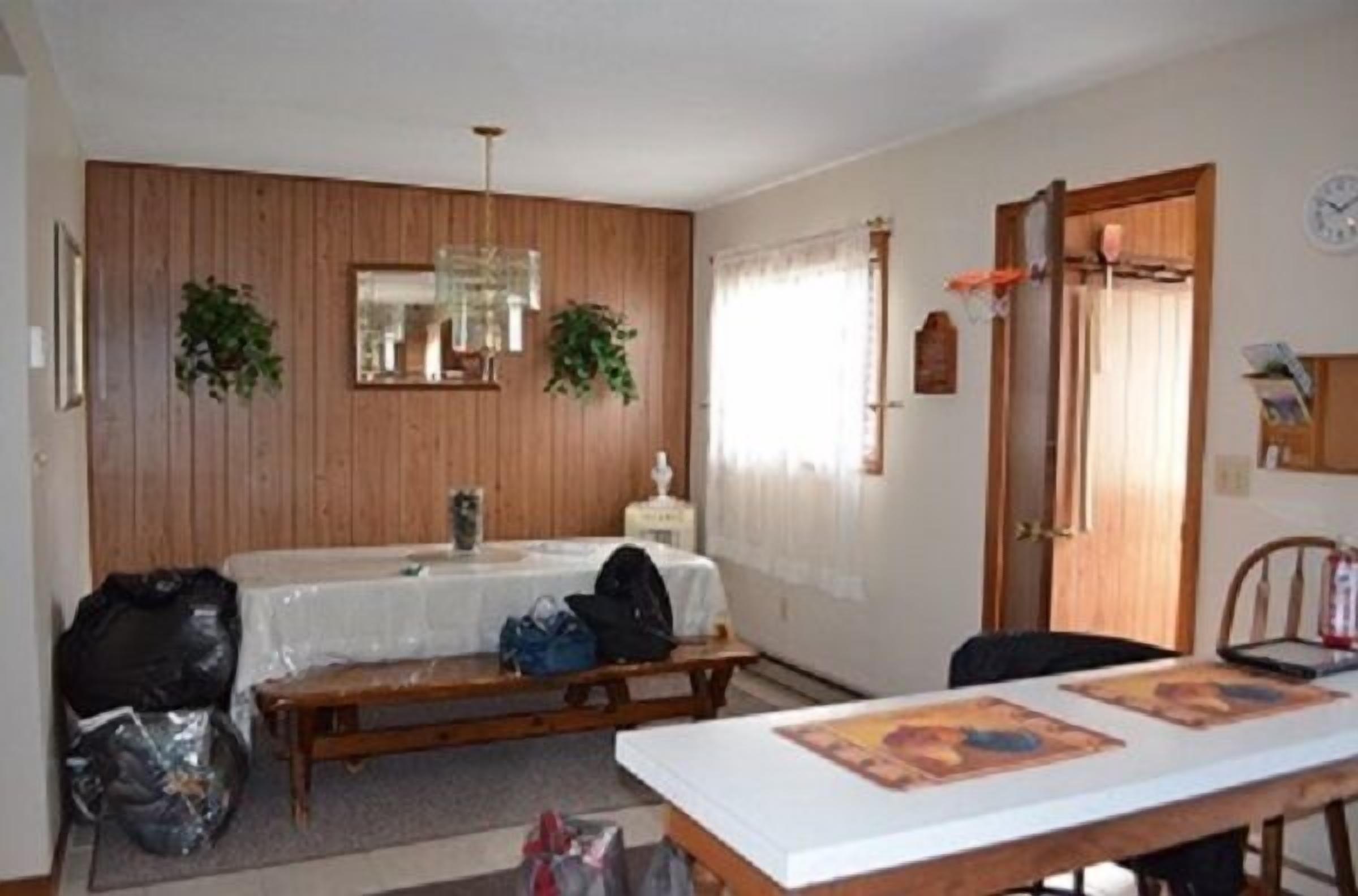 Views/north Conway 2 Level Condo/ Summer Specials