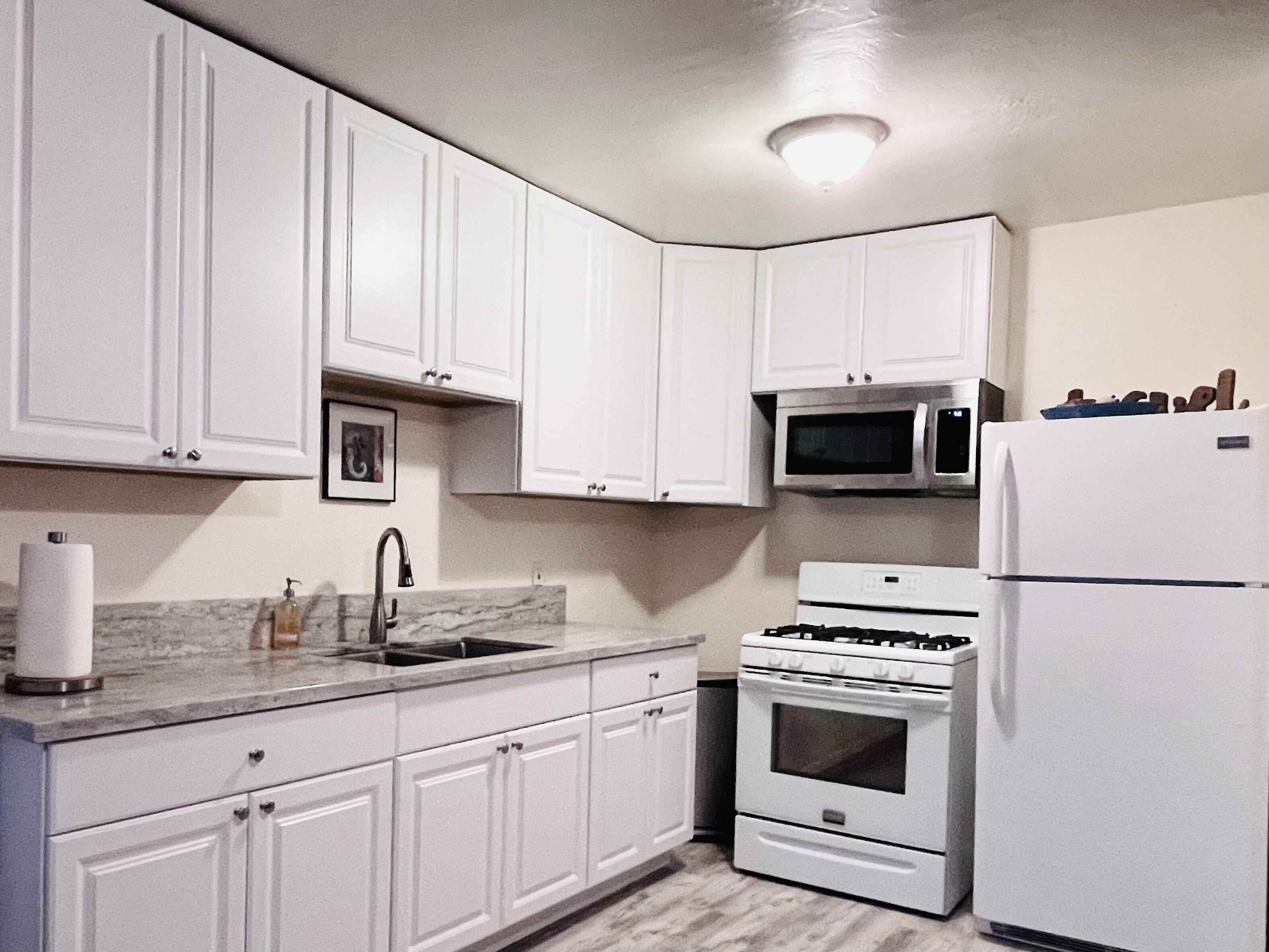 Your Home Away From Home!  10 Minutes to San Diego! Wifi, Kitchen, Pets ok! Kids