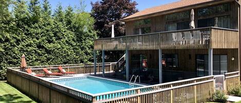 Piscine extérieure, piscine chauffée