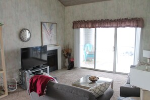 Smart TV, fireplace, video games, DVD player