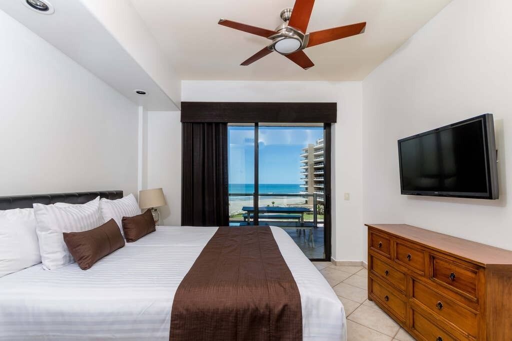 Las Palomas Diamante 401 - 2 Bed 2 Bath - 6 Guests, 2 Bedroom With Large Patio, Both Bedrooms Face t
