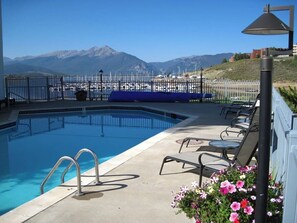 Outdoor pool, a heated pool - Breathtaking  Lakefront Luxurious 3BR condo in the Heart of Rockies (Dillon)