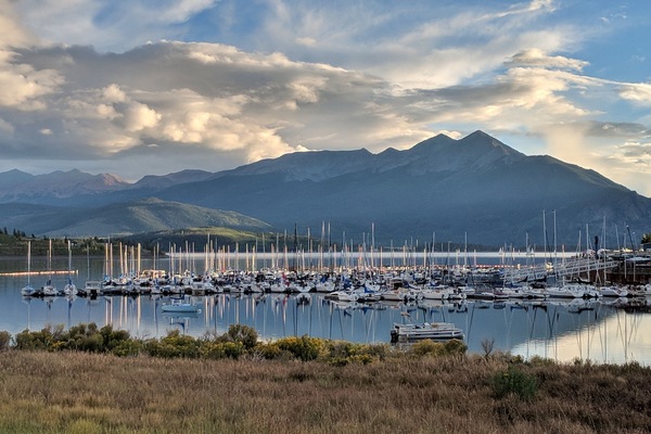 Marina/club náutico