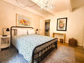 3 bedrooms, iron/ironing board, free WiFi, bed sheets - Breathtaking  Lakefront Luxurious 3BR condo in the Heart of Rockies (Dillon)