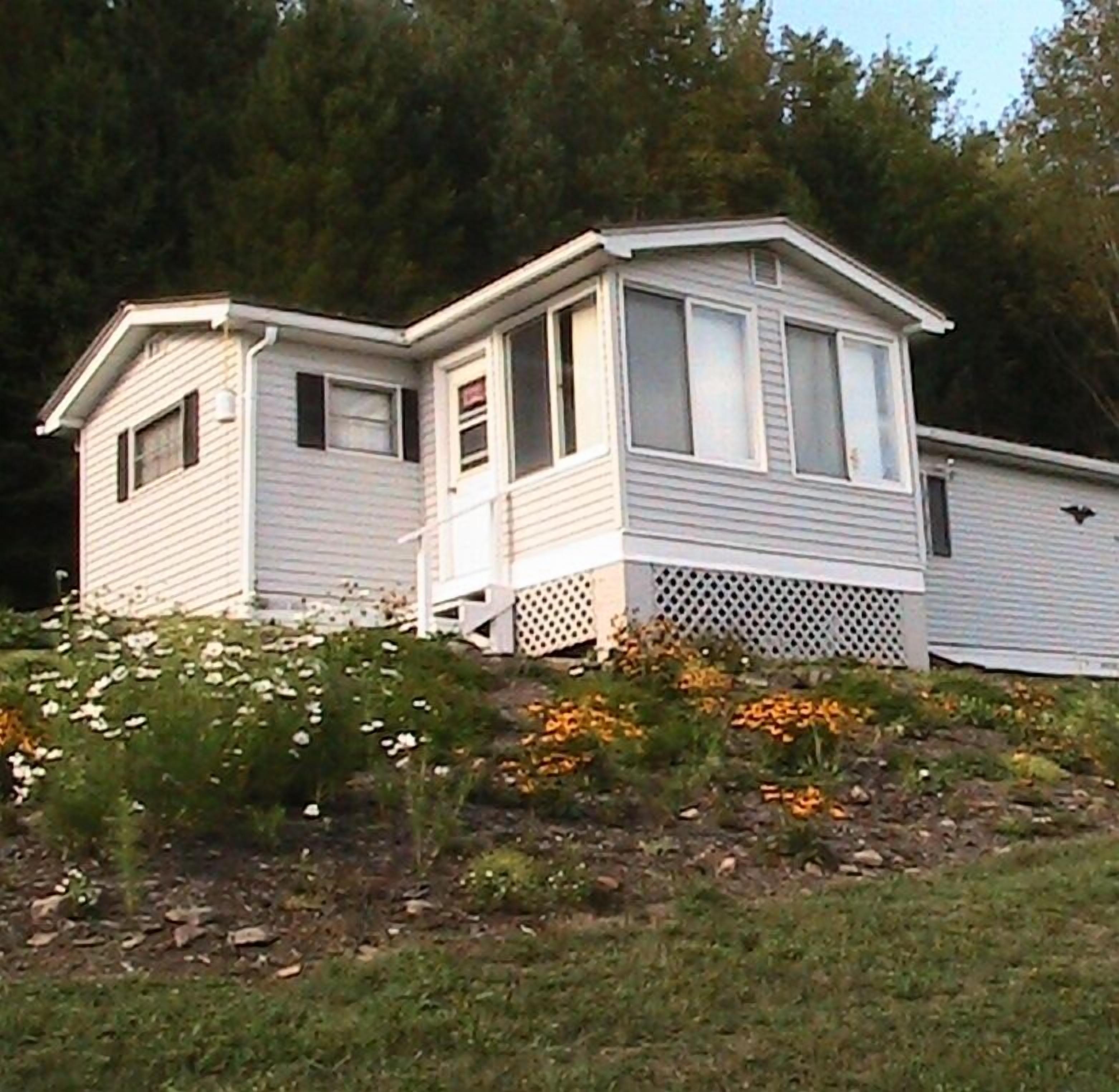 A mountain view! Quaint and quiet!