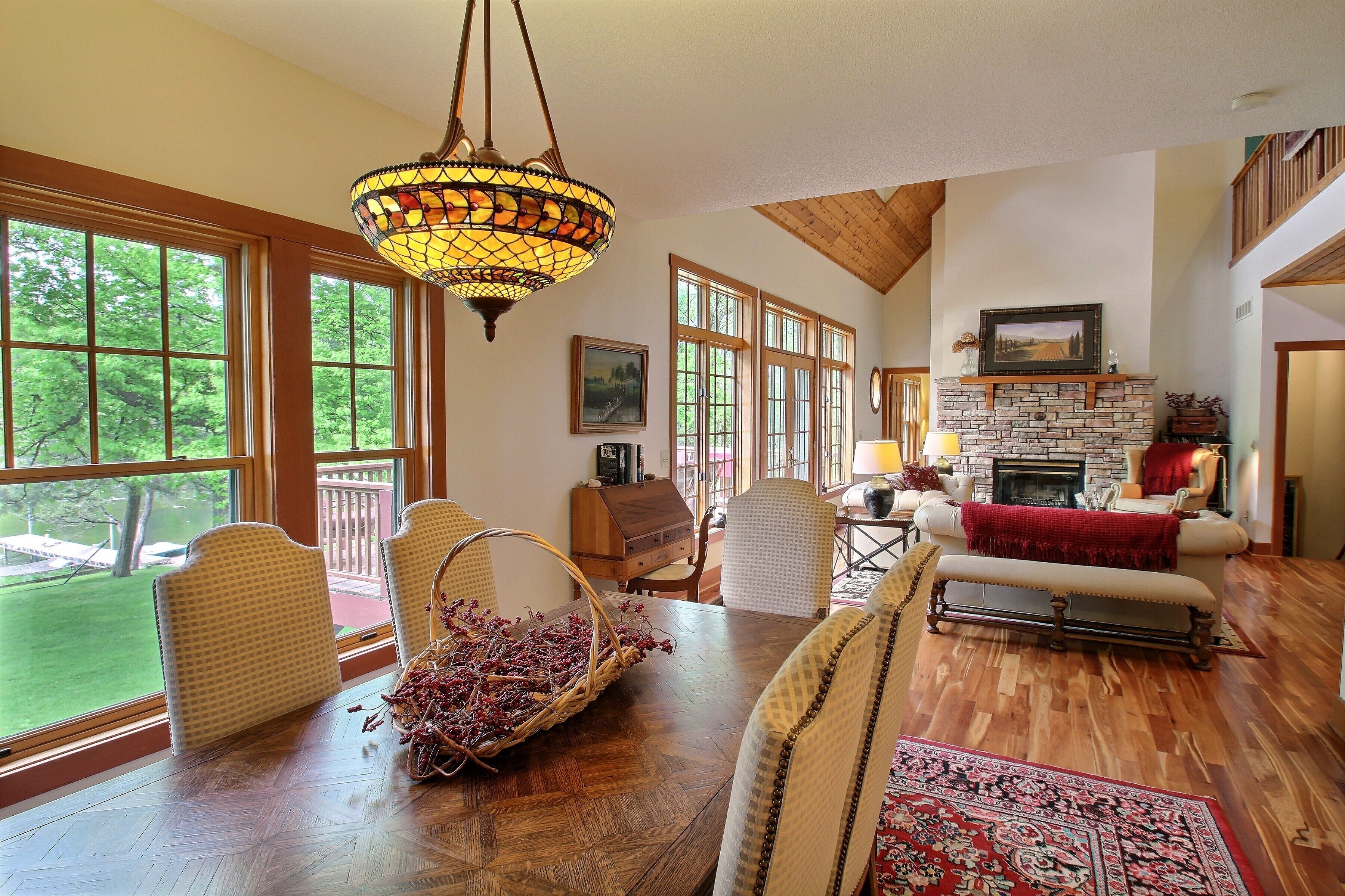 Pristine Lake Sylvia Getaway w/accomidations perfect for large or small groups!