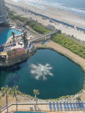 Indoor pool, outdoor pool - Welcome to Mimi's Place!
Stunning, direct ocean front condo
3 Bedroom/2 Bath (Myrtle Beach)