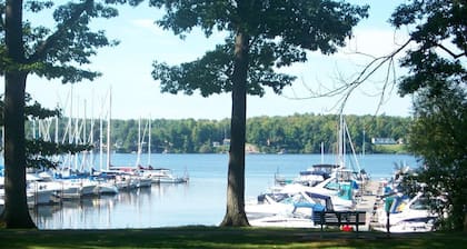 The Oak Park Inn @ Oak Park Marina & Resort~ The Ultimate Vacation Getaway!!!