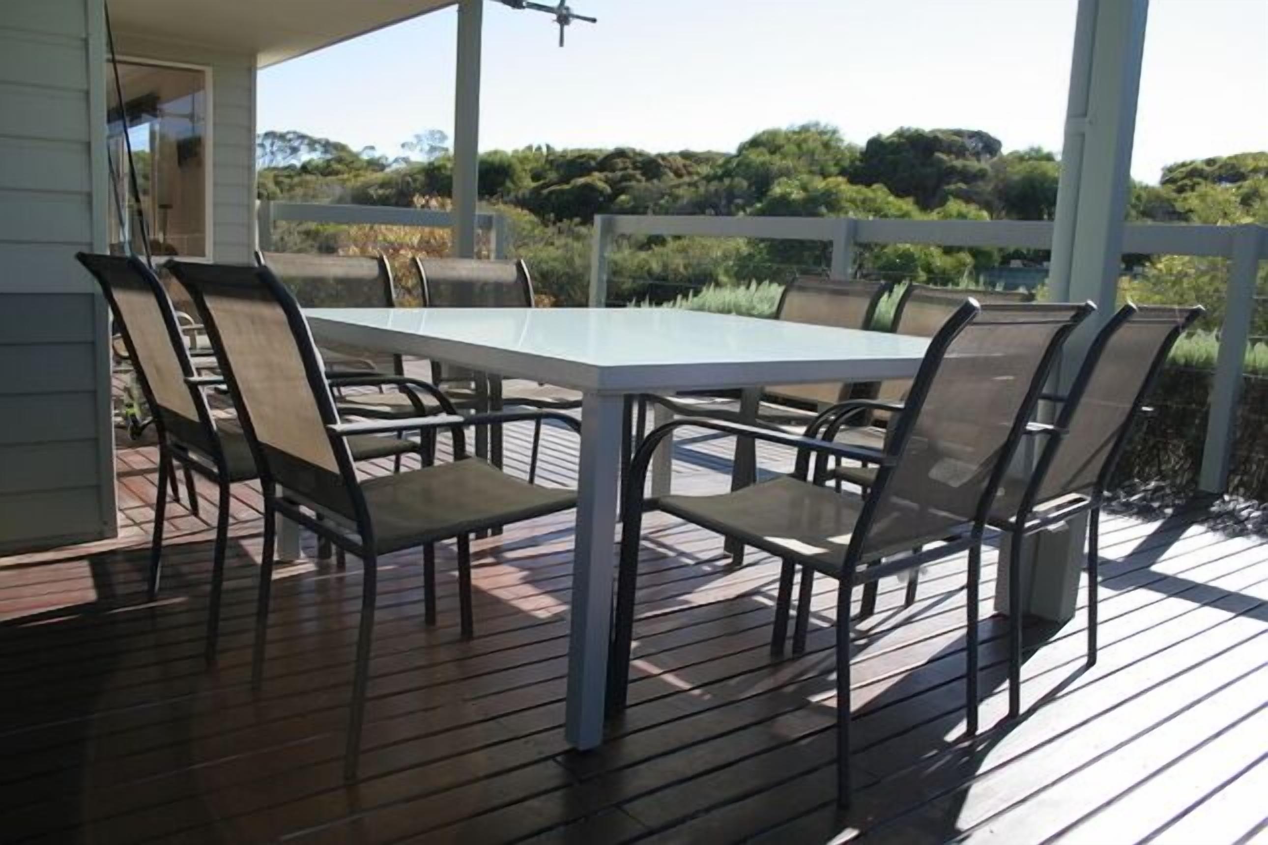 \"Elandra\" Marion Bay — image 9