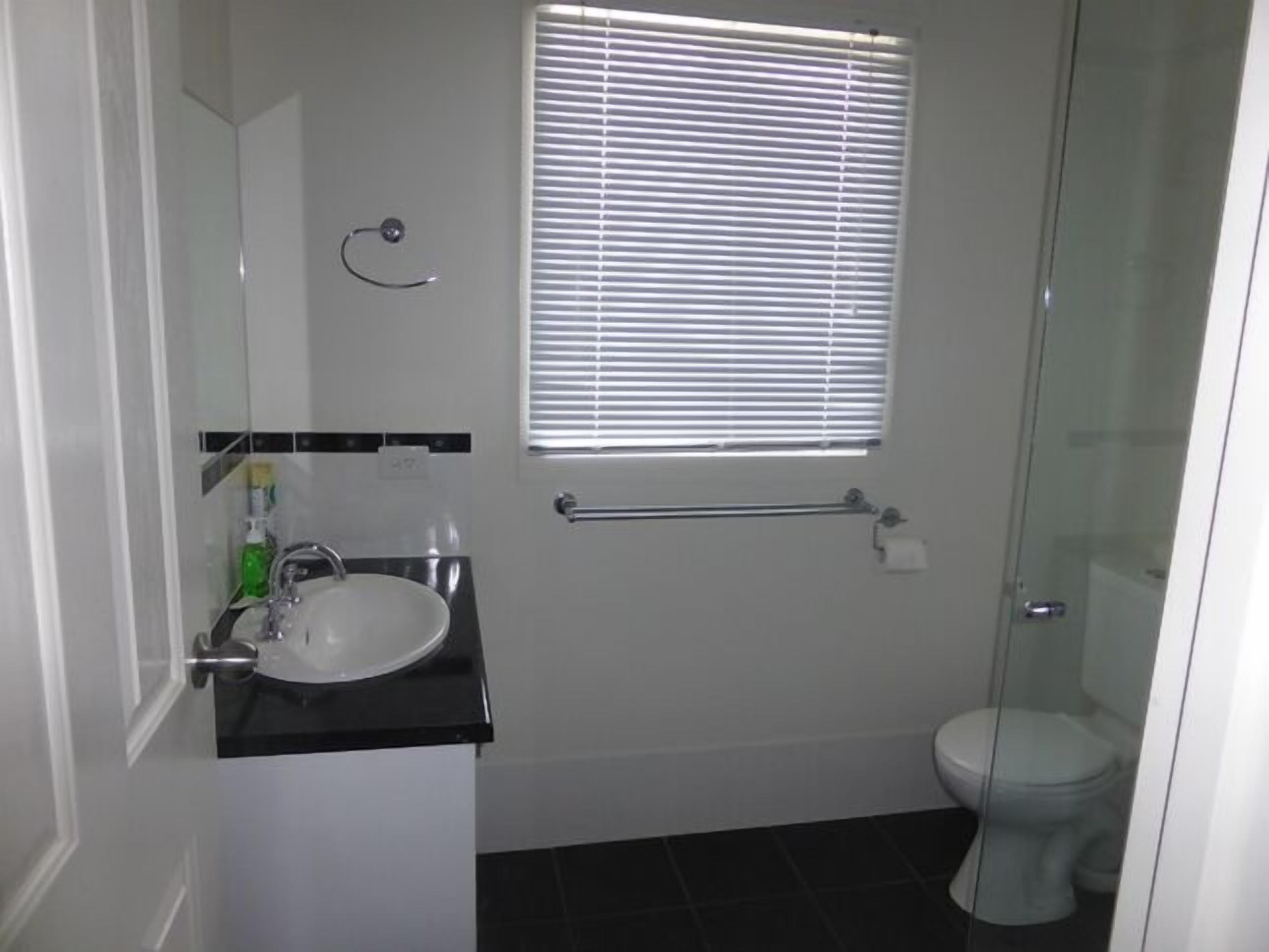 \"Elandra\" Marion Bay — image 17