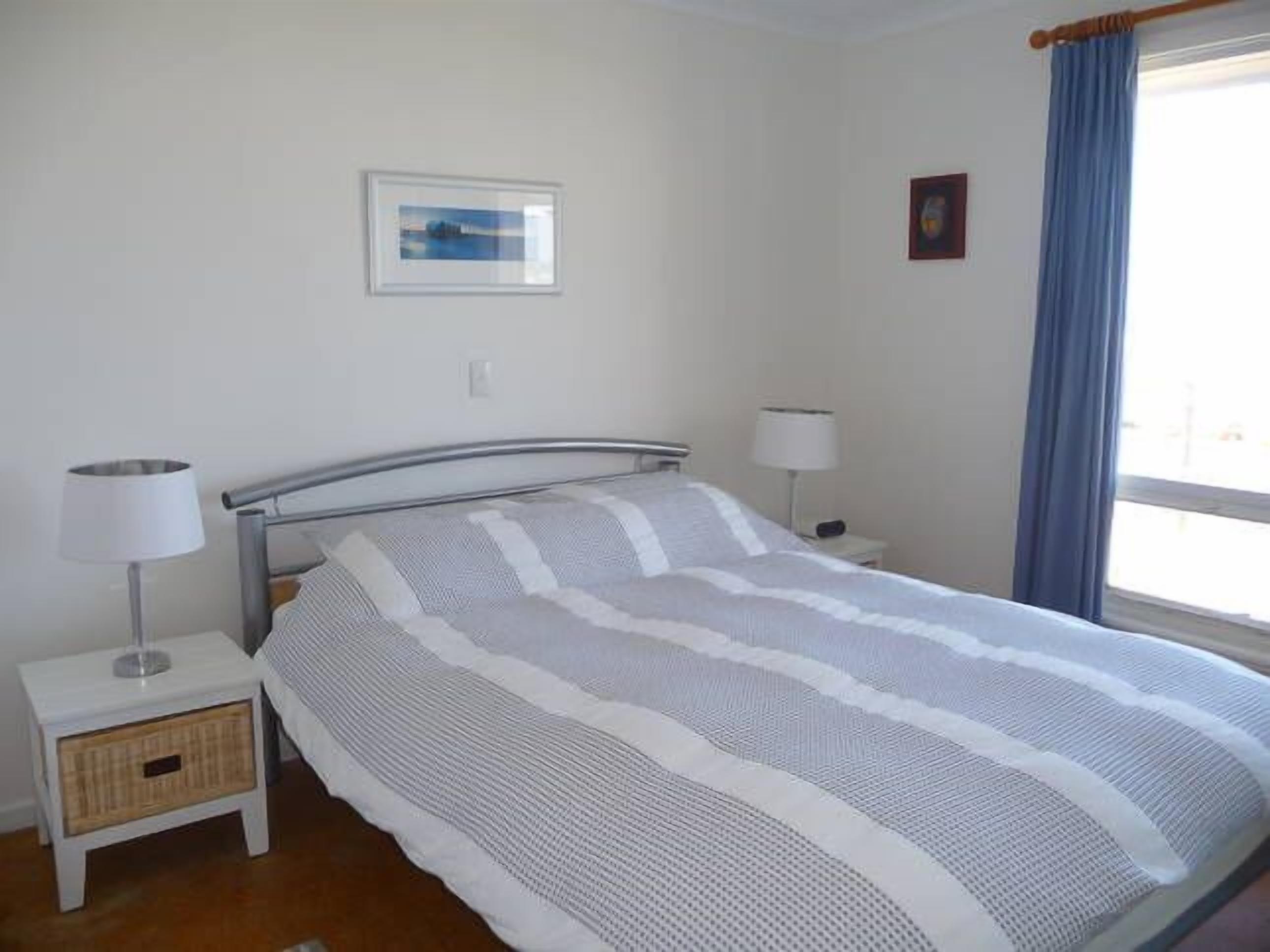 Surfers Parade - Outstanding Panoramic Surf and Coastal Views - 'Willows' — image 13