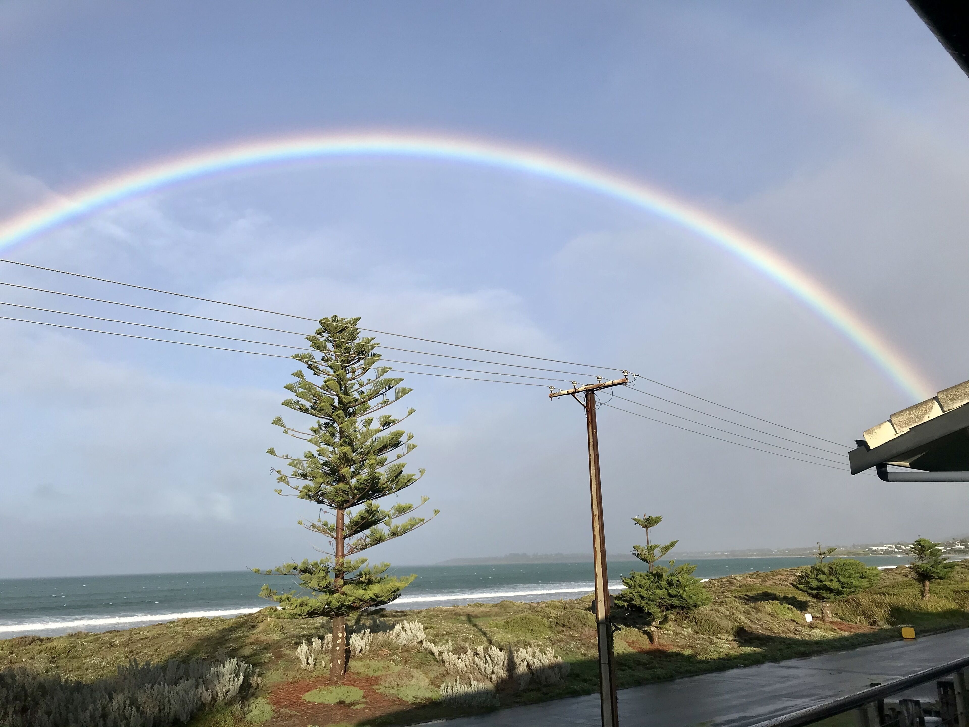 Surfers Parade - Outstanding Panoramic Surf and Coastal Views - 'Willows' — image 5