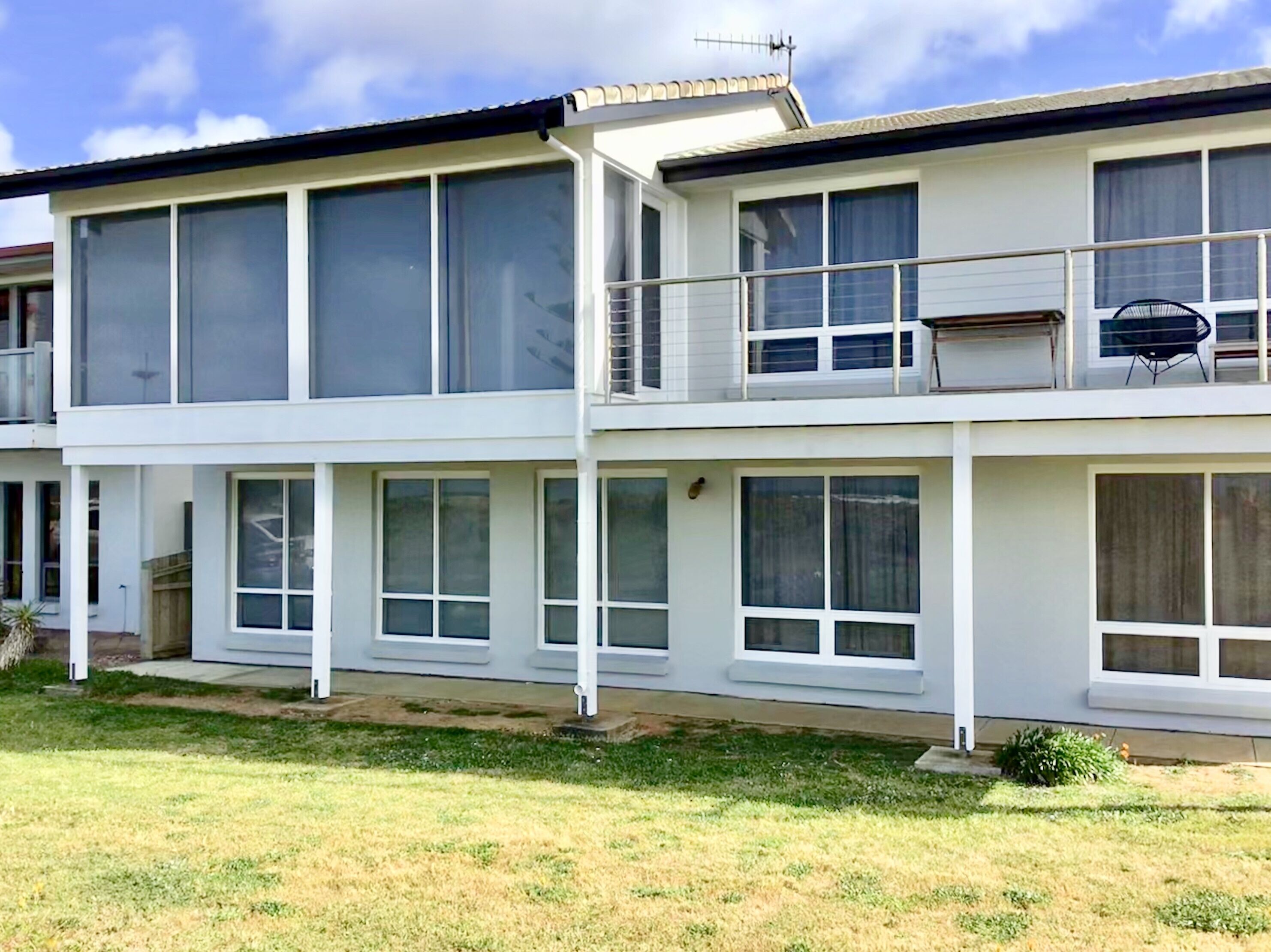 Surfers Parade - Outstanding Panoramic Surf and Coastal Views - 'Willows' — image 27