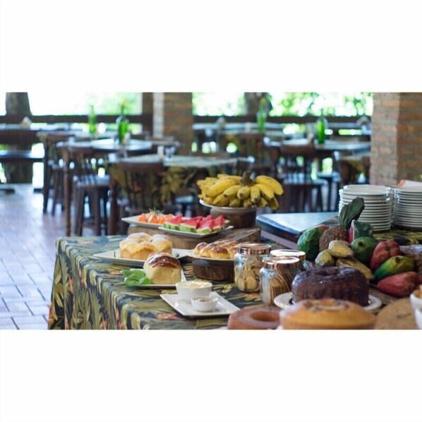 Tägliches inbegriffenes Frühstücksbuffet