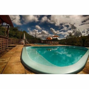 屋内プール、屋外プール