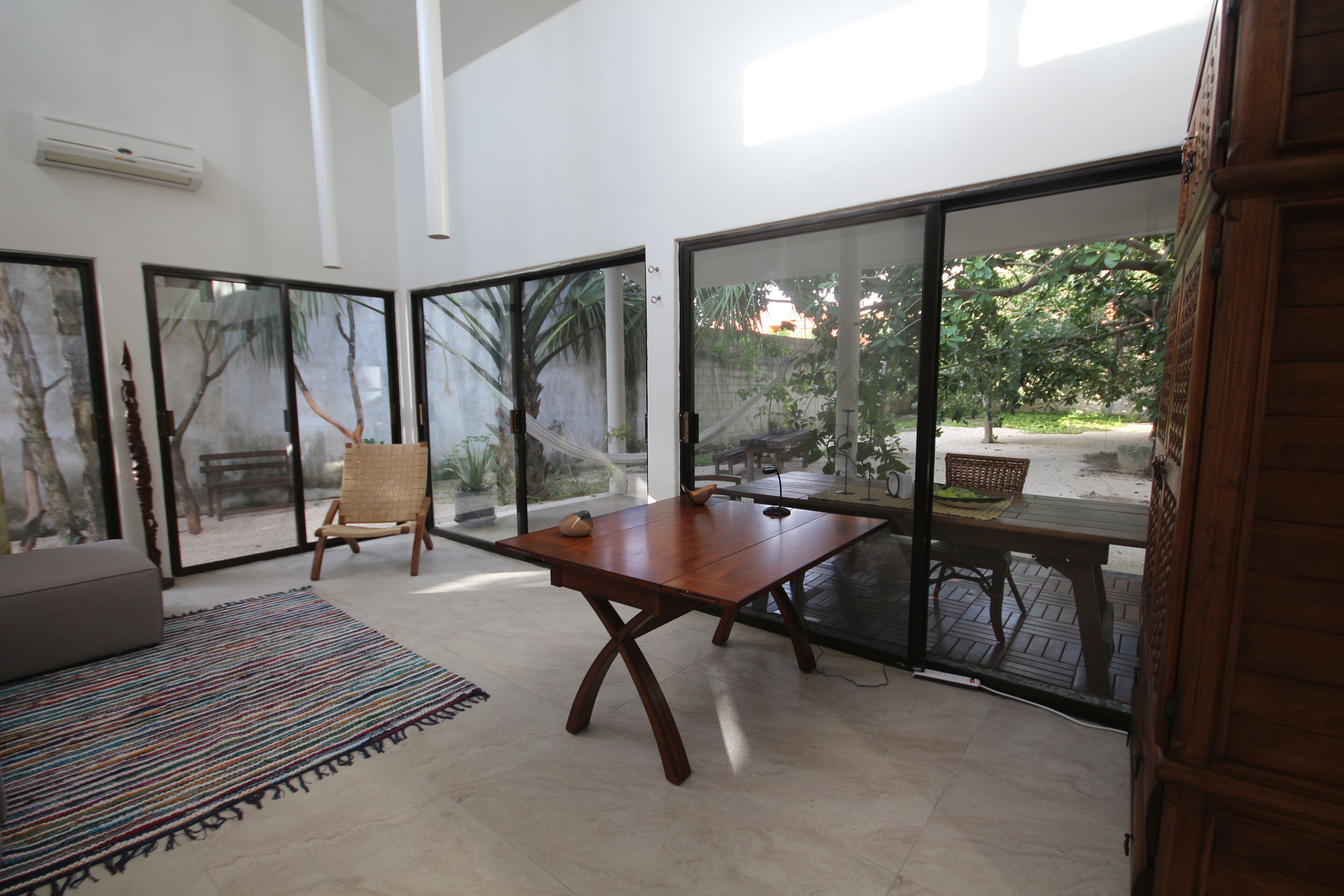 Caribbean Loft with a Big Tree