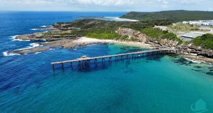 Catho Cottage at Historic Catherine Hill Bay
