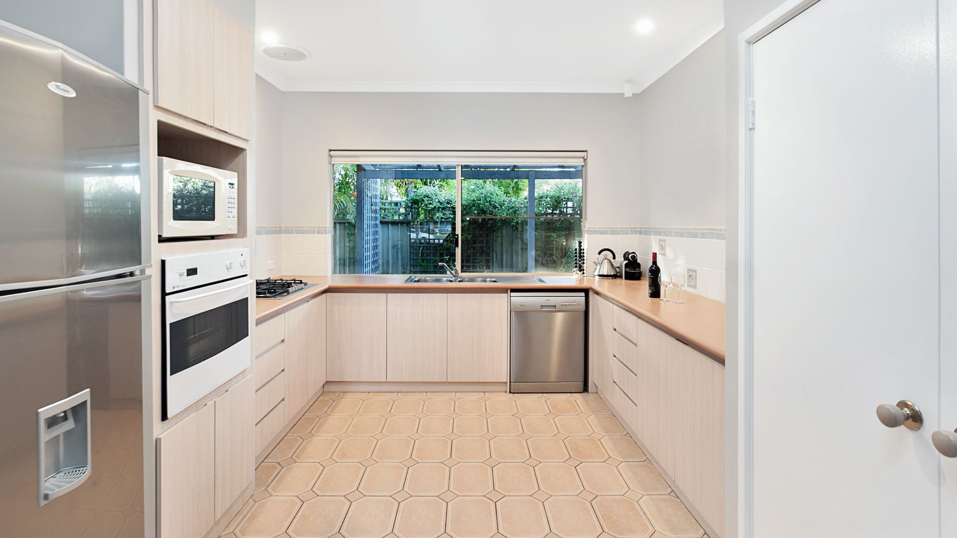 Grevillea Getaway Stay — image 8