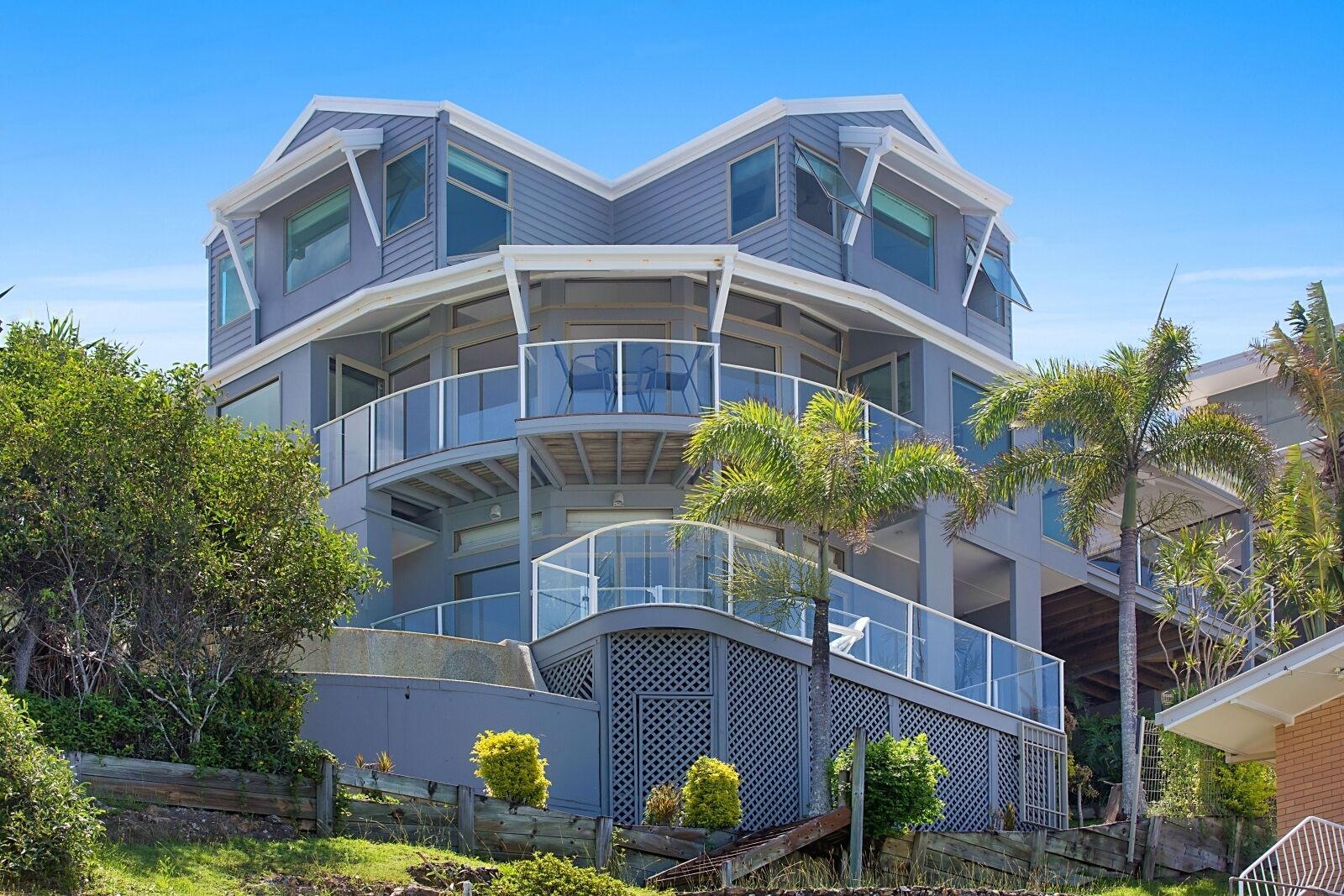 Beach house-stunning panoramic views-Currumbin Tugun Beach with Heated Pool 