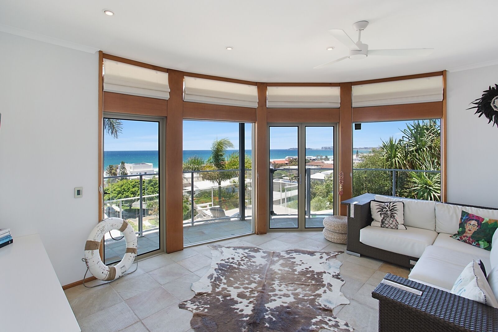 Panoramic Ocean Views - Luxury Family Home - Heated Pool - Pet Friendly! — image 6