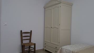 2 habitaciones, tabla de planchar con plancha y wifi gratis
