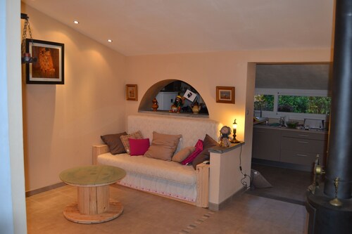 Very nice apartment on the ground floor fully air conditioned 