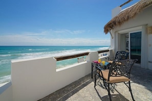 Property grounds - Hacienda del Secreto-Sarita, LuxuryBeachfront/Private Pool/BEST Beach/Full Staff (Playa Del Carmen)