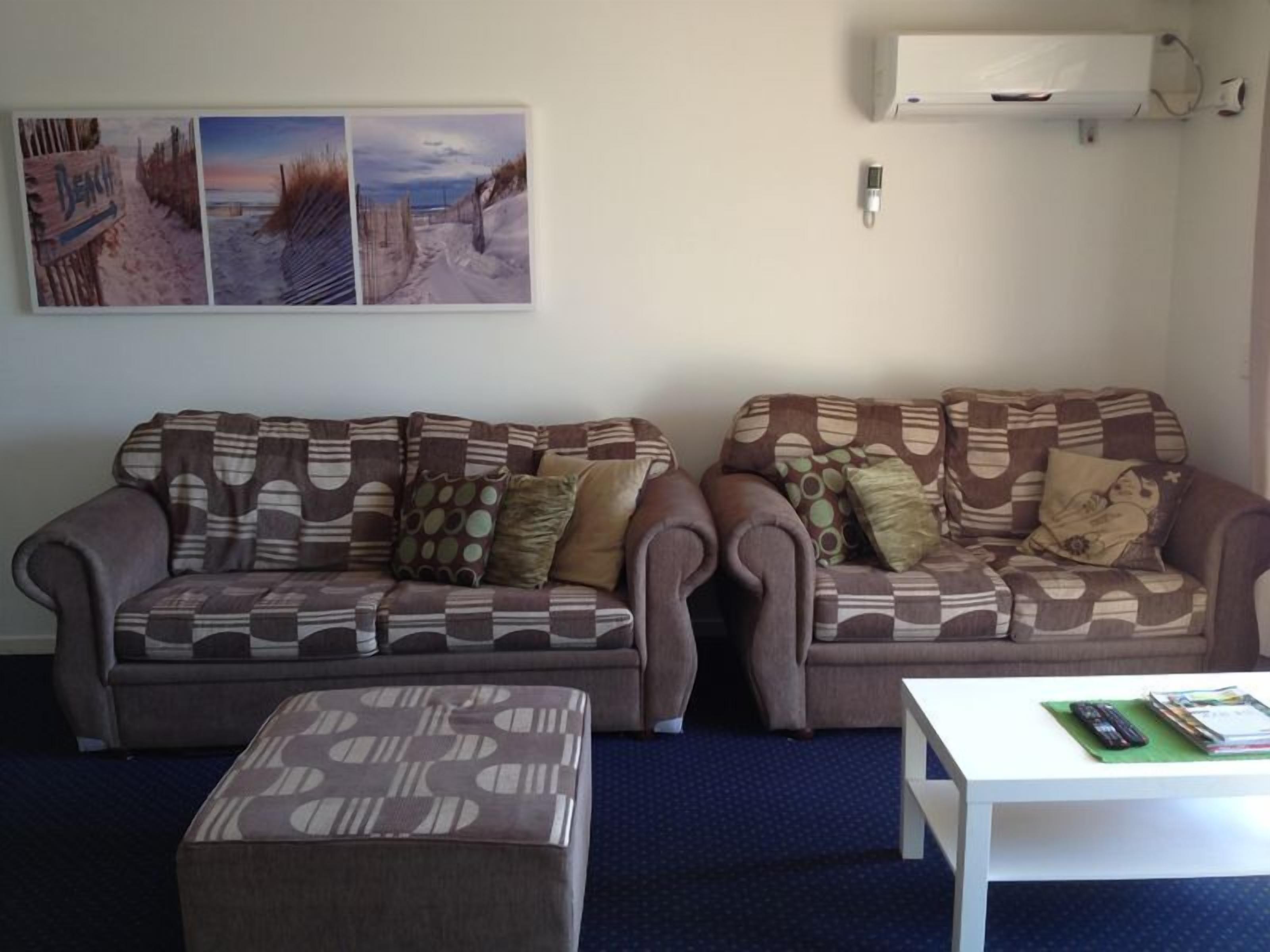 Mermaid Beach Holiday Apartment @ Turtle Beach — image 18