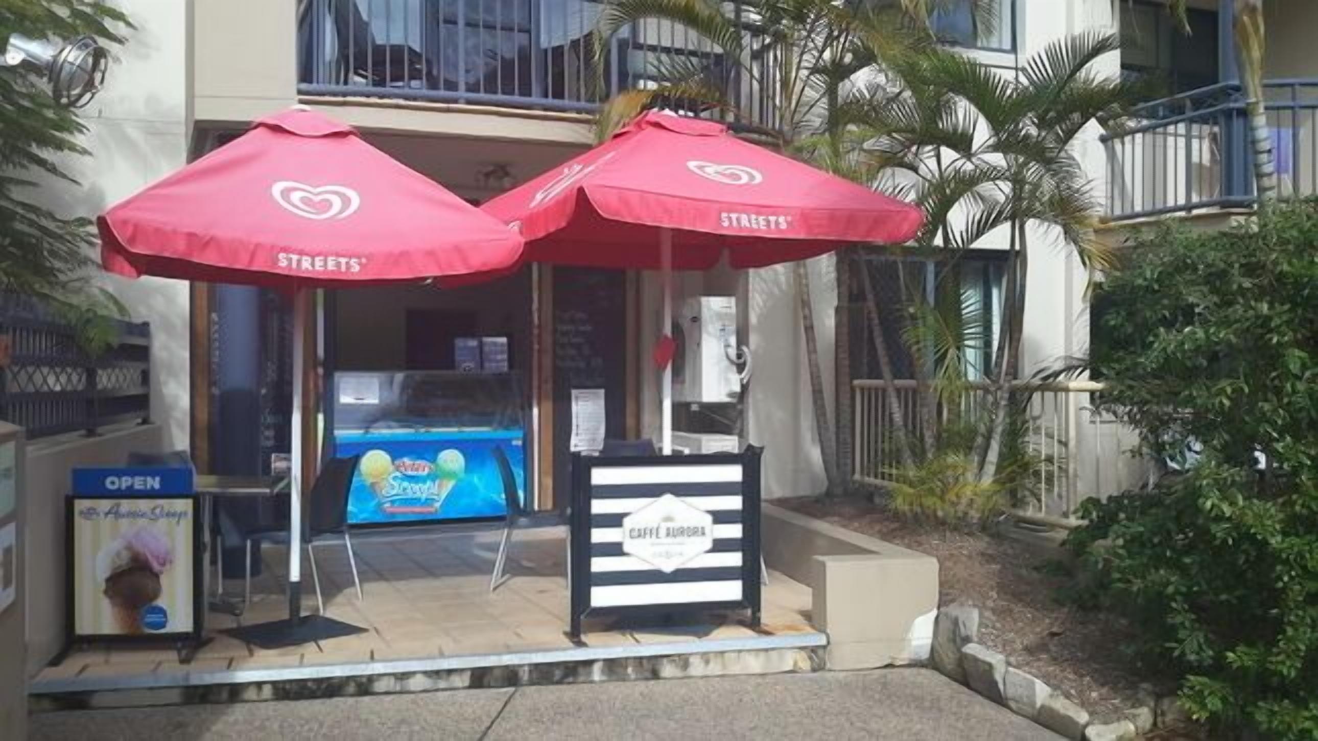 Mermaid Beach Holiday Apartment @ Turtle Beach — image 20