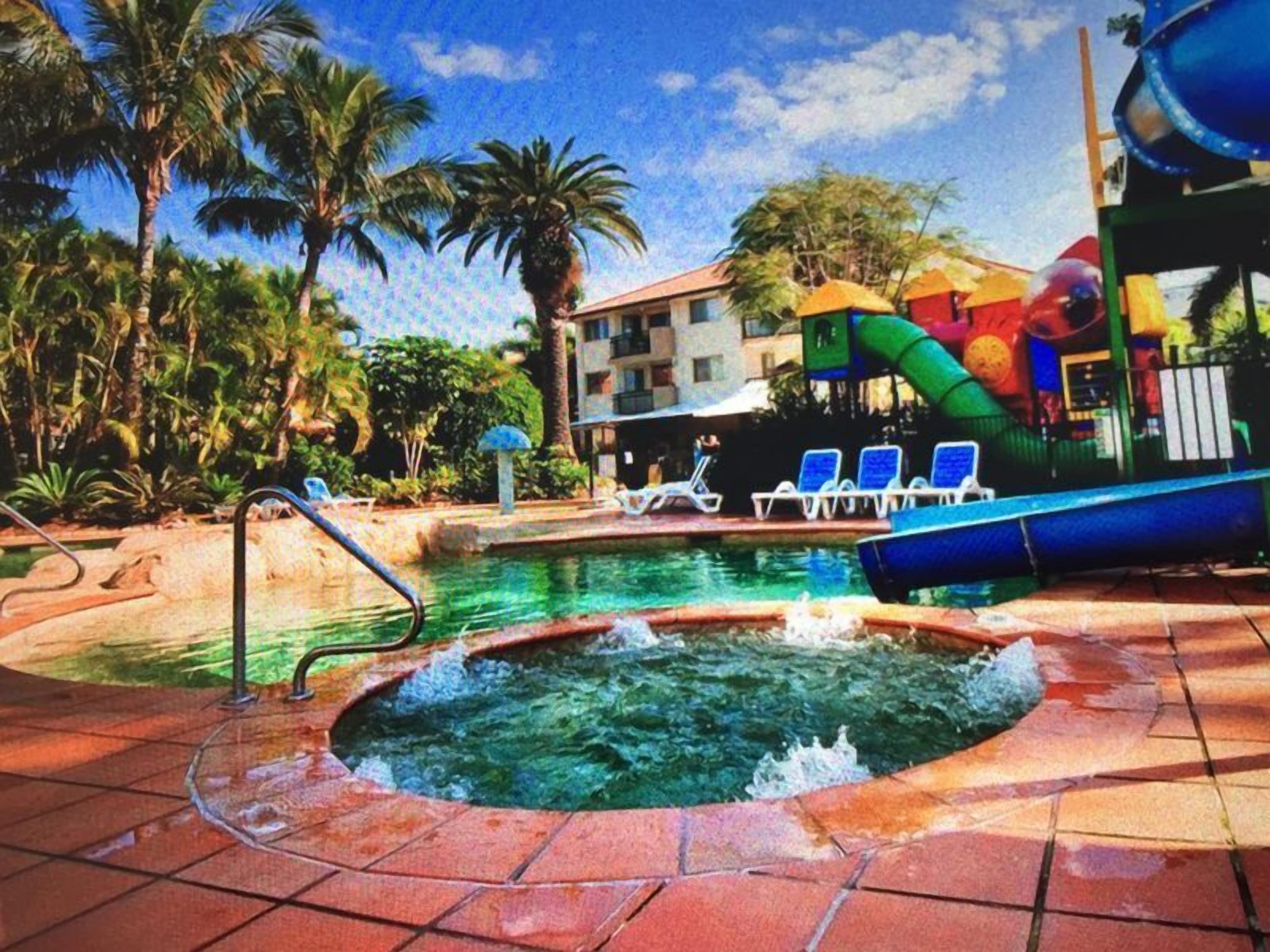 Mermaid Beach Holiday Apartment @ Turtle Beach — image 11