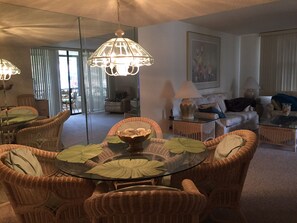 Smart TV, DVD player, stereo