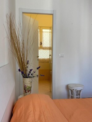 2 bedrooms, iron/ironing board, travel cot, free WiFi - AT THE PORT OF SANTA MARGHERITA [A/C, wi-fi, sea view] CIN IT010054C2CJKQENH4 (Santa Margherita Ligure)