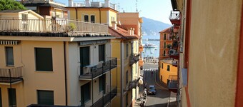 AT THE PORT OF SANTA MARGHERITA [A/C, wi-fi, sea view] CIN IT010054C2CJKQENH4