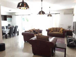 Smart TV, DVD player