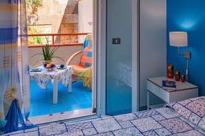 4 soverom, strykejern/-brett, internettilgang og sengetøy