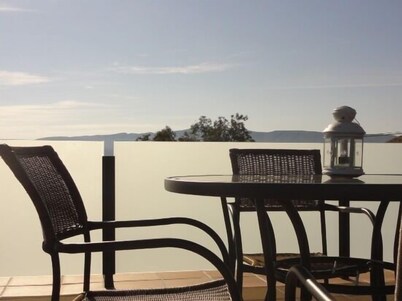 Self catering El Torreón de la Bruna for 16 people