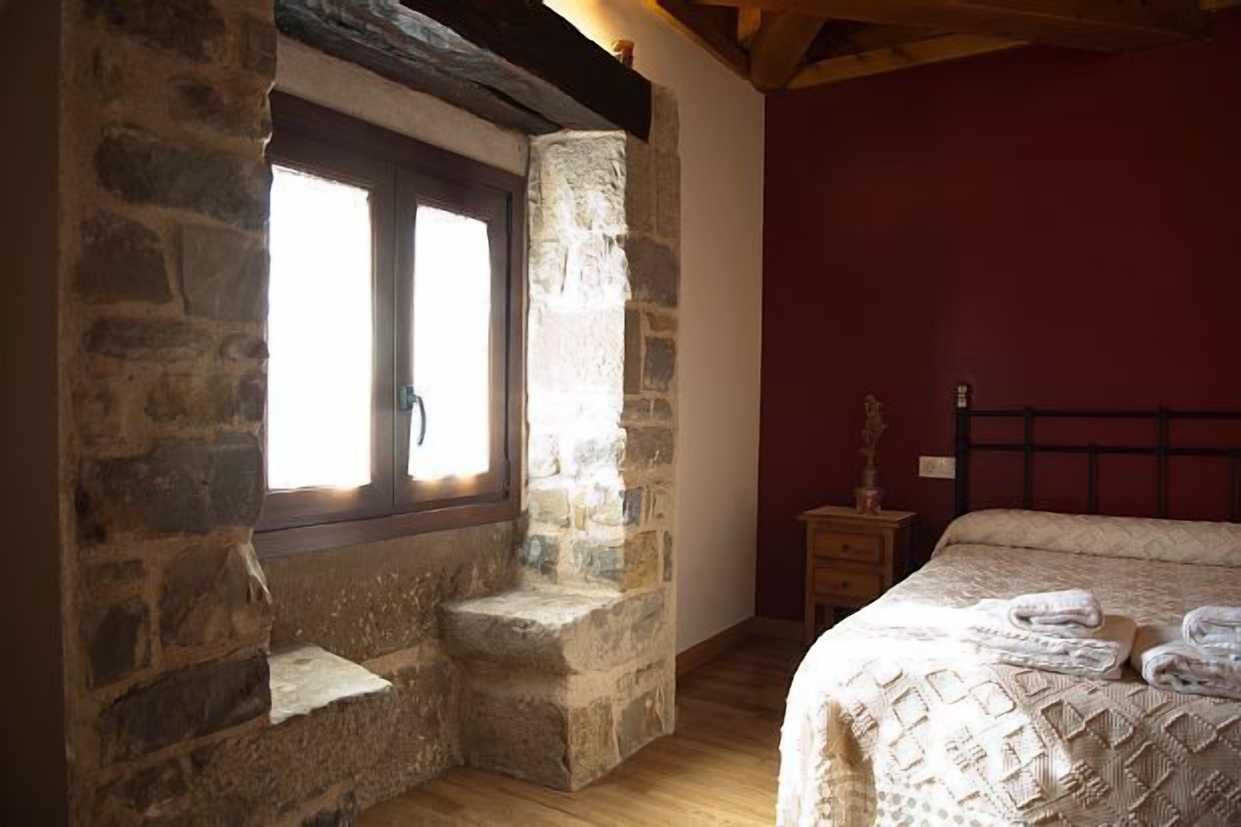 Self catering El Torreón de la Bruna for 16 people