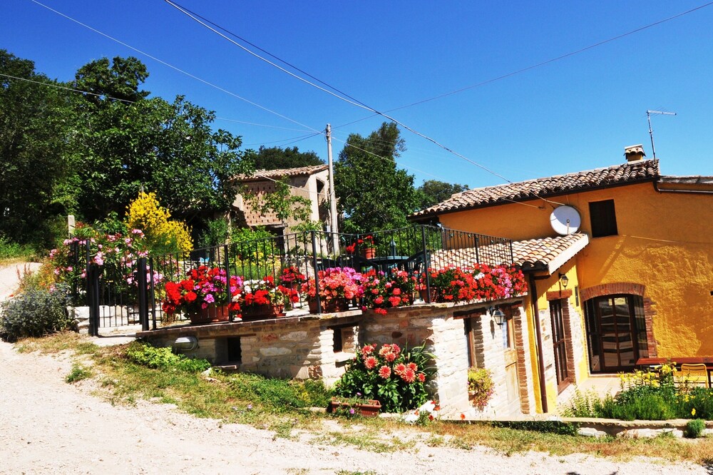 App. IL NIDO - B & B Bosimano, intimate and romantic, completely independent