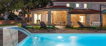 Amazing home in Sajini