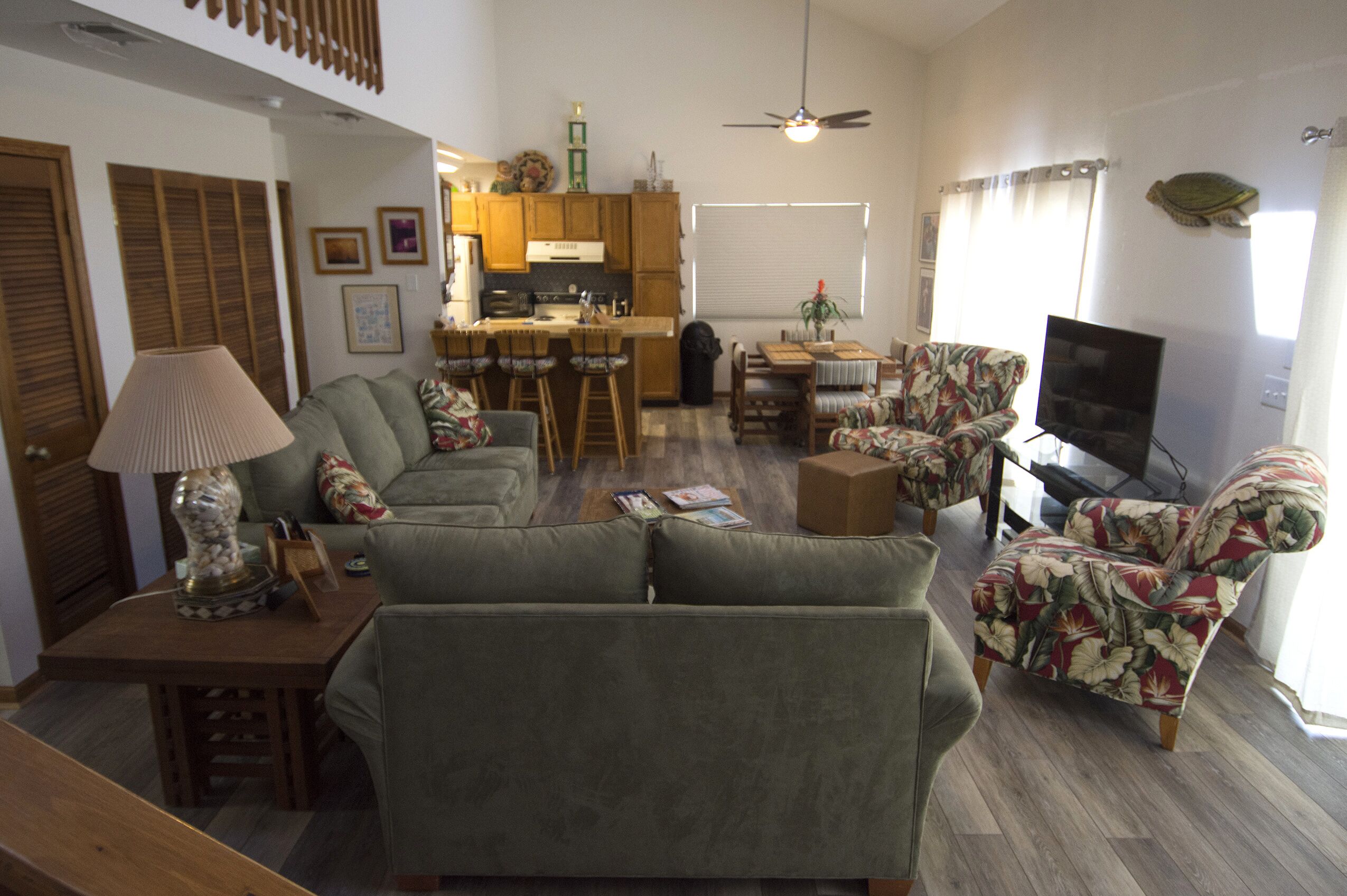 Family Friendly Beach home, 5 minute walk from beach, 186 E 2nd St.