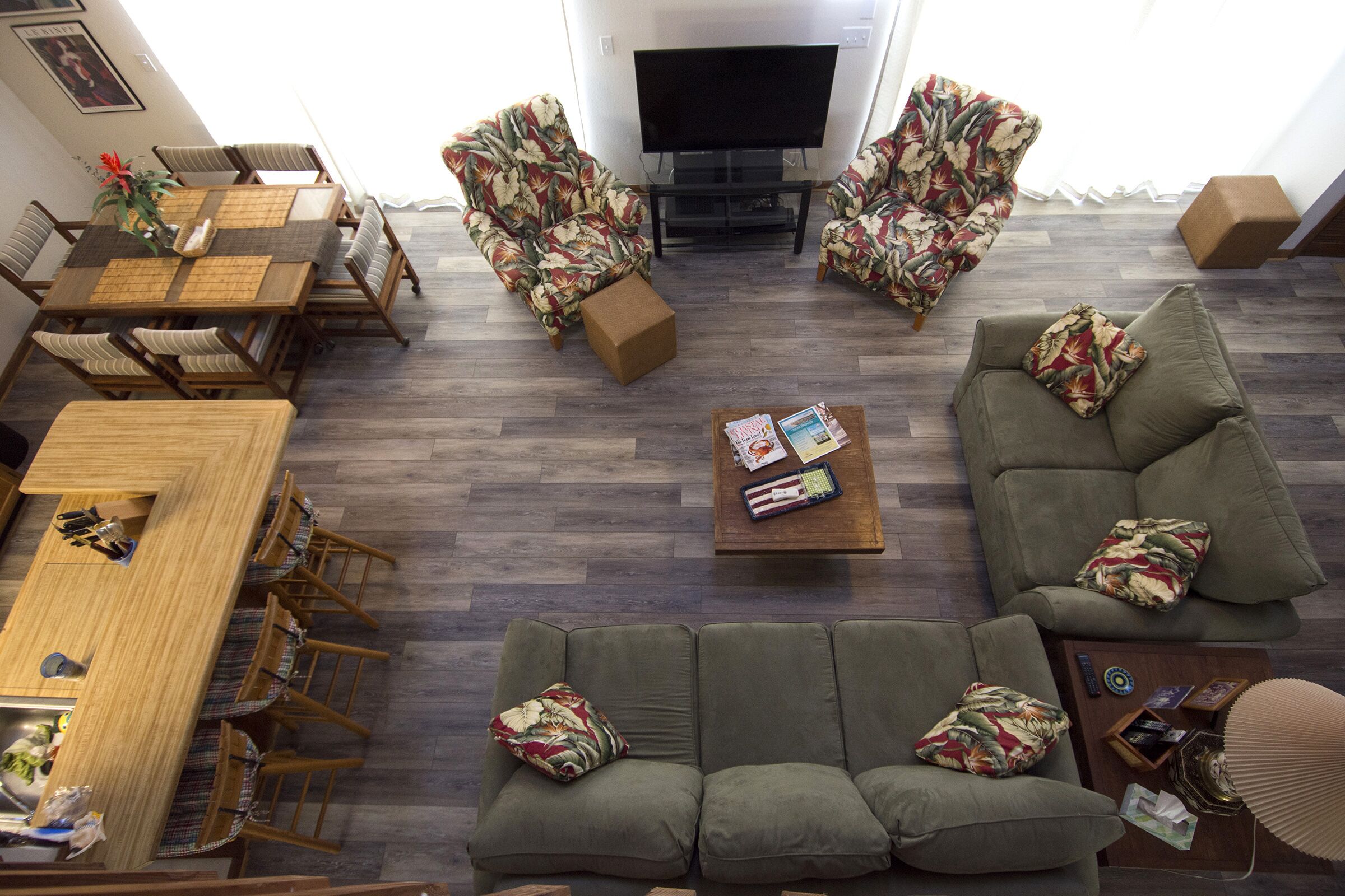 Family Friendly Beach home, 5 minute walk from beach, 186 E 2nd St.