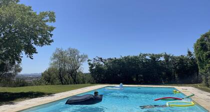 Villa prox. Avignon, uima-allas, rauhallinen puisto