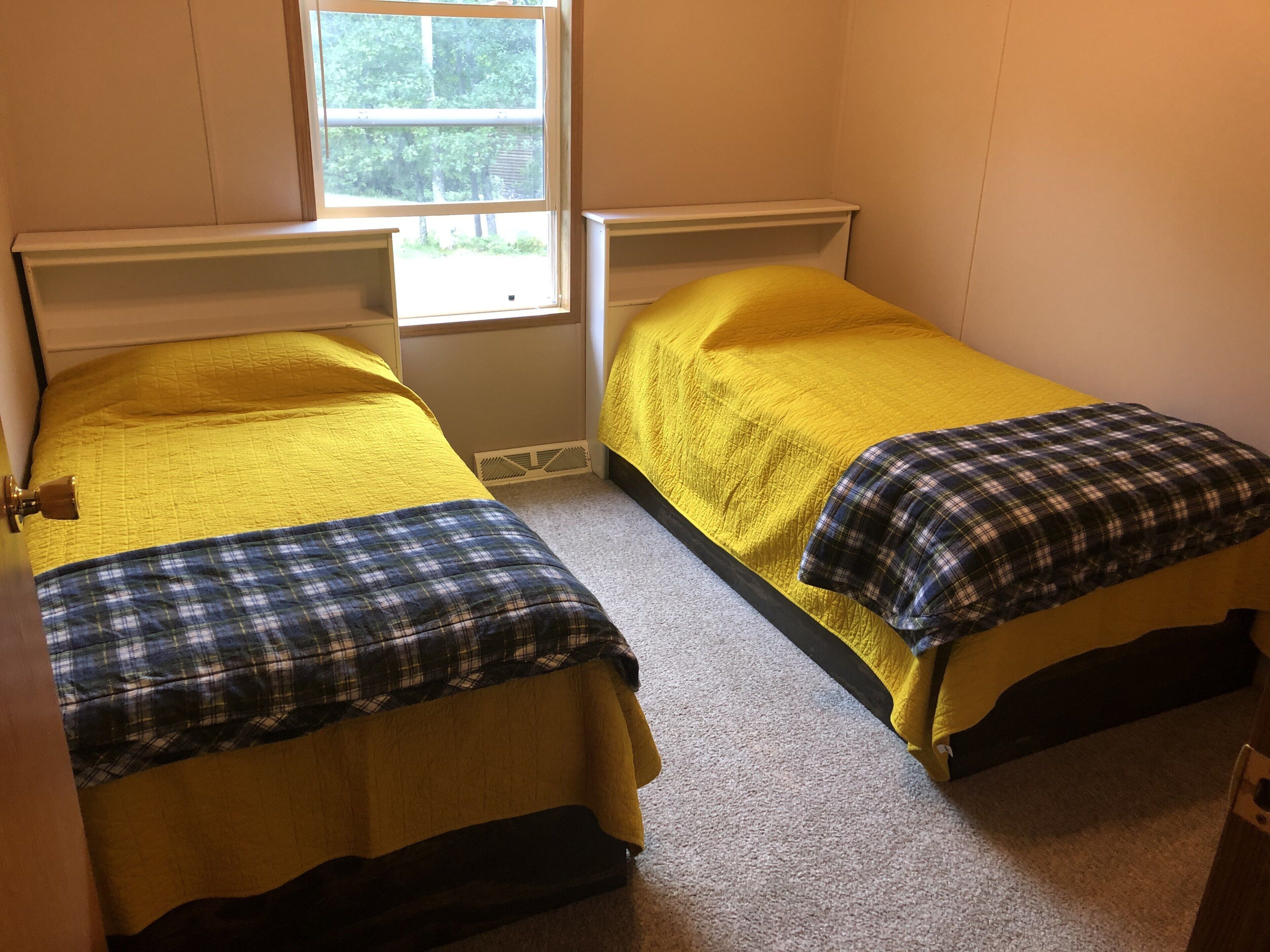 Minong/Hayward Area - Minong Flowage Across the Street, 1800+ Acre Lake