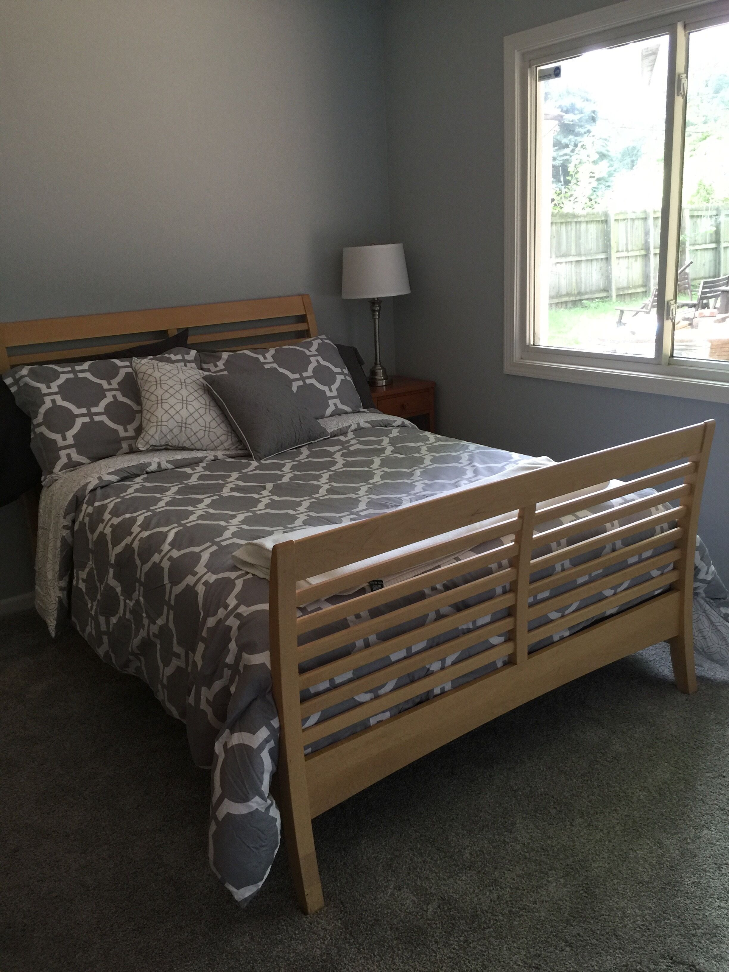 GO IRISH!! - Family home blocks from the stadium.