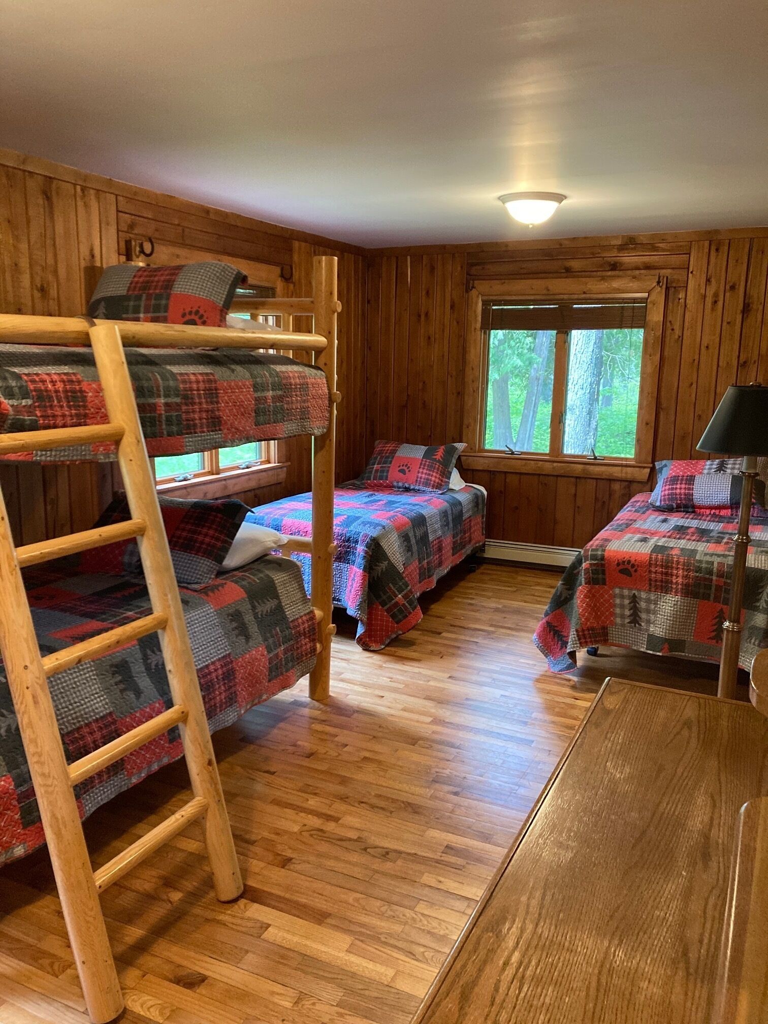 Beautiful and Peaceful Log Lodge near Traverse City